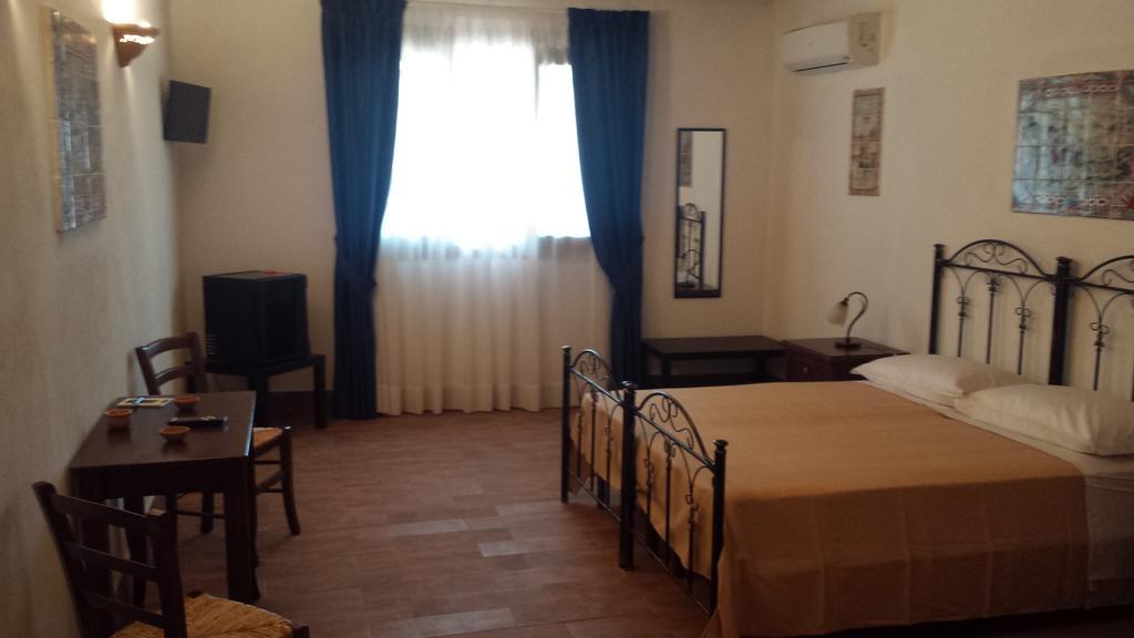 B&B Kephale Catania-Fontanarossai nemzetközi repülőtér Szoba fotó