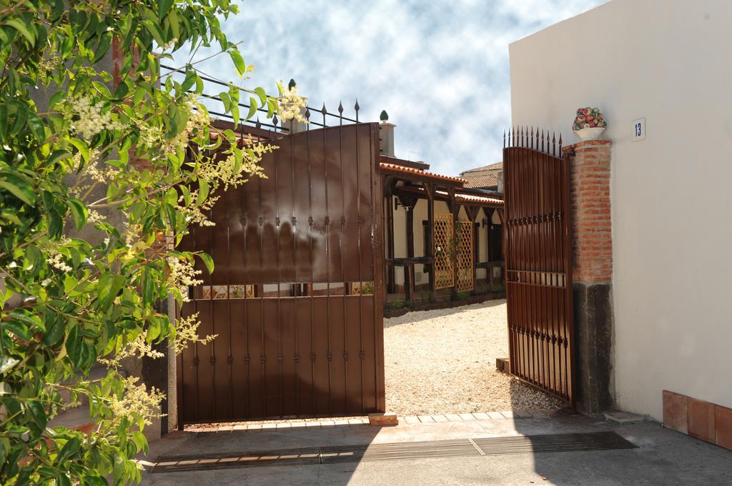 B&B Kephale Catania-Fontanarossai nemzetközi repülőtér Kültér fotó
